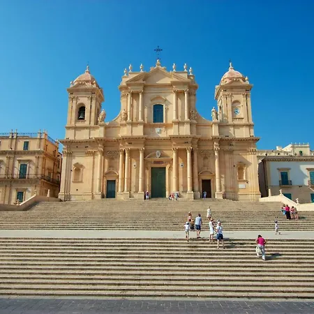 Villa La Casa del Vicolo Noto Esterno foto
